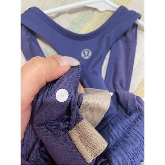 Lululemon Turbo Tank Size 6 - Picture 5 of 5